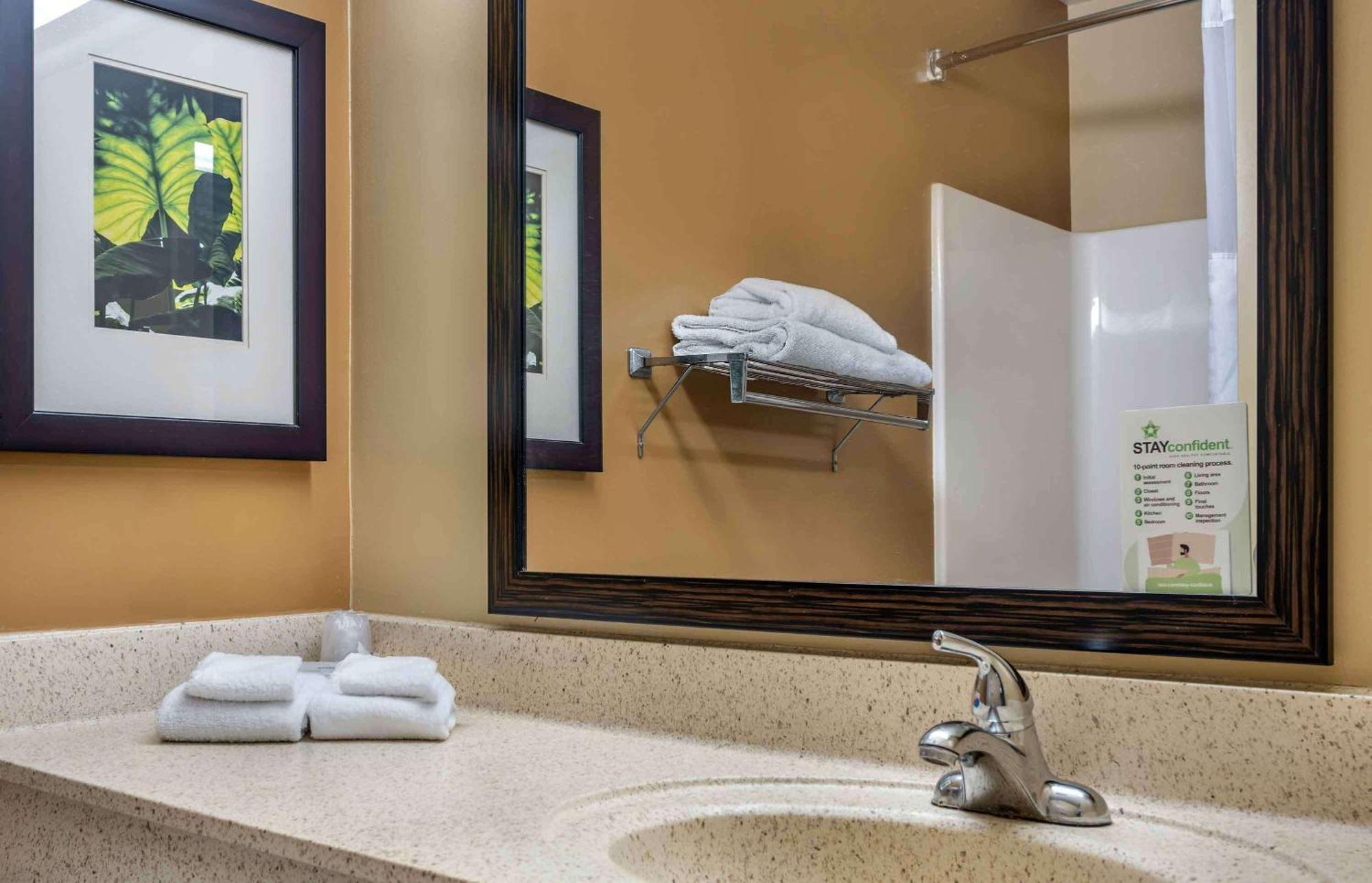 Extended America - Portland - Vancouver Hotel